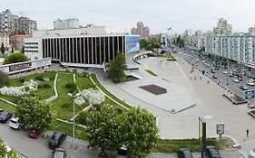 Сьоме Небо на Щорса